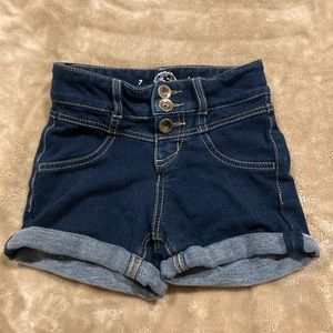 SO girls button up jean shorts